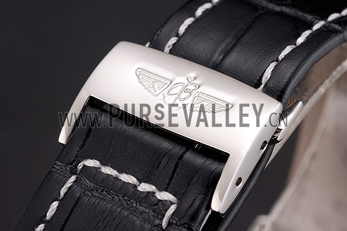 Breitling Navitimer World Black Dial Black Leather Bracelet 622513