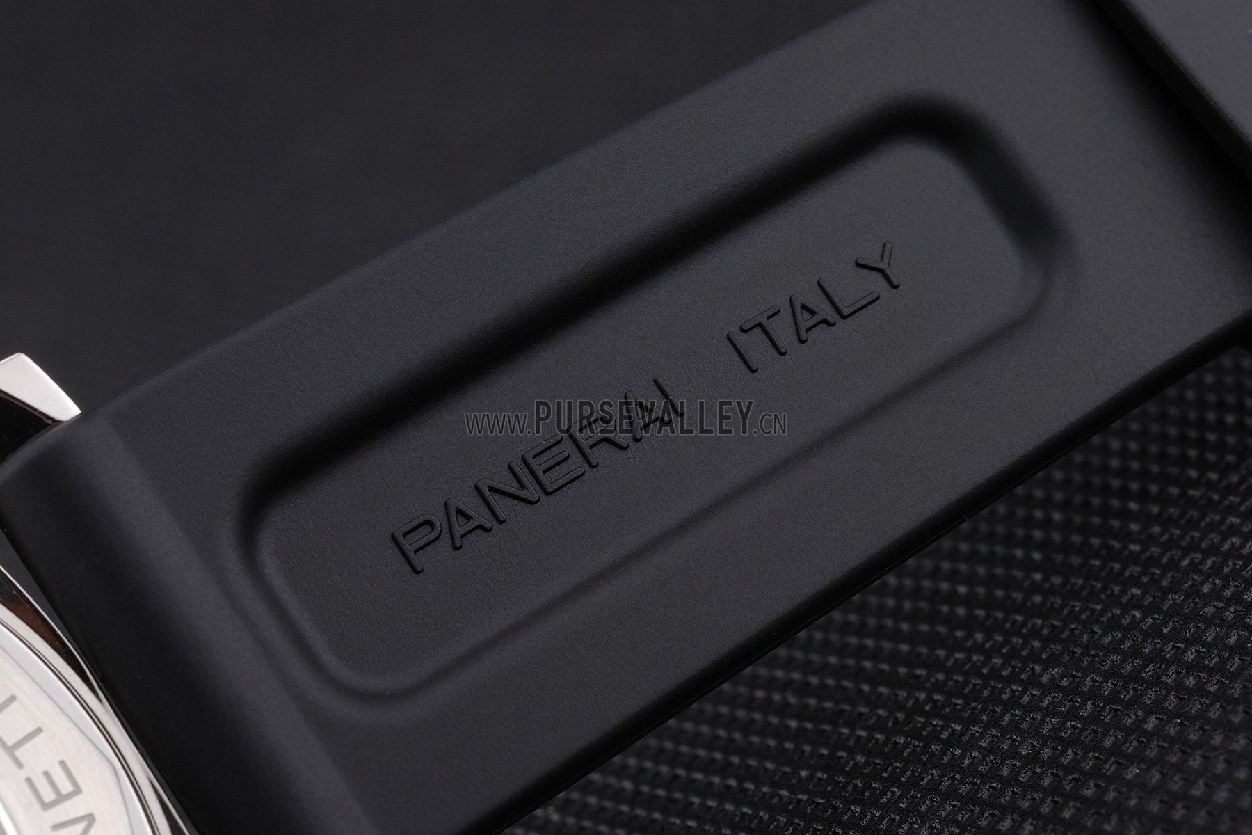 Panerai Luminor Brushed Stainless Steel Case Black Dial Black Rubber Strap 98165