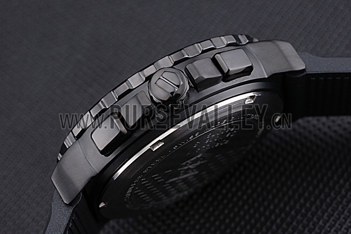 Tag Heuer Formula 1 Chronograph Black Dial Red Bezel Red Numerals 622407