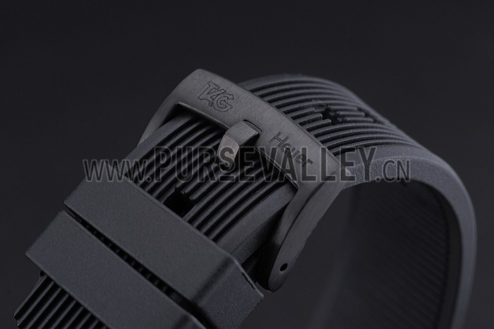 Tag Heuer Formula 1 Chronograph Black Dial Black Bezel Red Numerals 622408