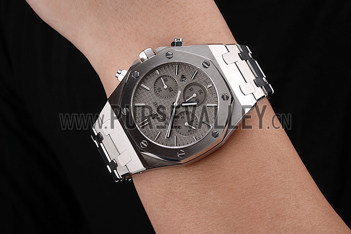 Swiss Audemars Piguet Royal Oak Chronograph Grey Dial Stainless Steel Case And Bracelet 622869