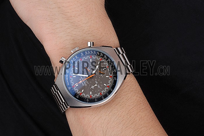 Omega Speedmaster Mark II Brown And Red Dial Stainless Steel Case And Bracelet 622811