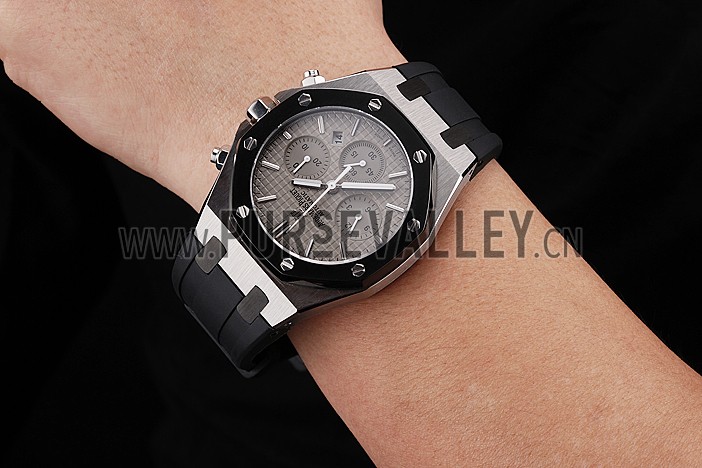 Swiss Audemars Piguet Royal Oak Chronograph Grey Dial Stainless Steel Case Black Rubber Strap 622866