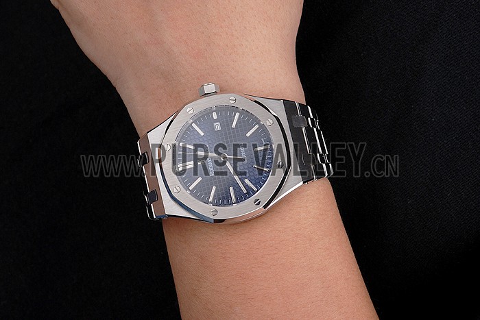 Swiss Audemars Piguet Royal Oak Blue Dial Stainless Steel Case And Bracelet