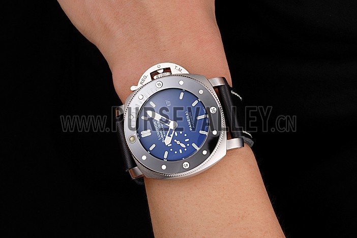 Panerai Luminor Submersible Black Dial Stainless Steel Case Black Bezel Black Leather Strap