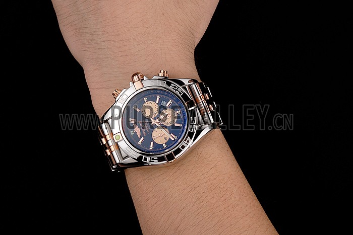 Breitling Chronomat 44 Black Dial with White Subdials 2 Tone Stainless Steel Bracelet 622509