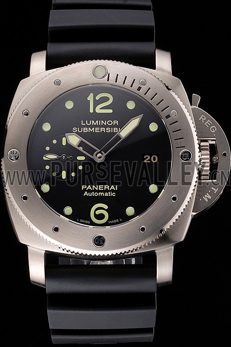 Swiss Panerai Luminor Submersible Black Dial Stainless Steel Case Black Rubber Strap