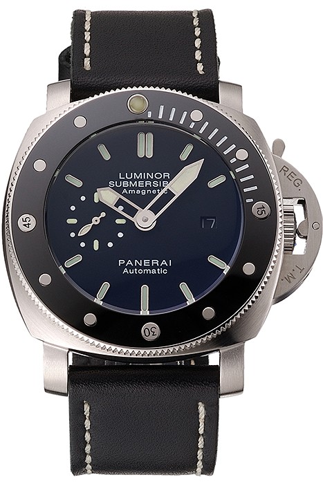 Panerai Luminor Submersible Black Dial Stainless Steel Case Black Bezel Black Leather Strap